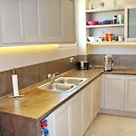 Adriatic Getaway & Penthouse Vlorë