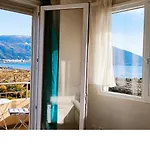 Adriatic Getaway & Penthouse * Vlorë