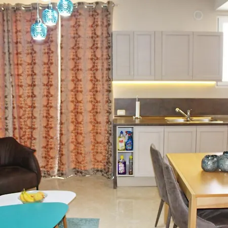 Adriatic Getaway & Penthouse Vlorë