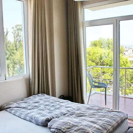 Adriatic Getaway & Penthouse Appartamento Vlorë