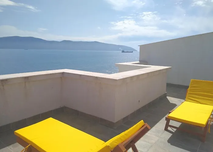 Adriatic Getaway & Penthouse Daire *