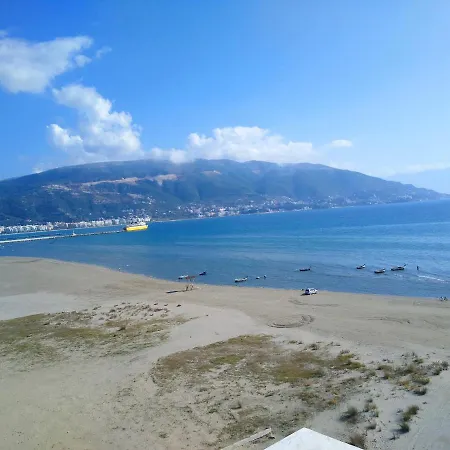 Adriatic Getaway & Penthouse Vlorë