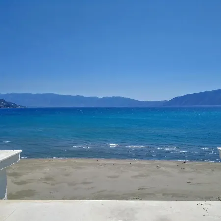 Adriatic Getaway & Penthouse Appartement Vlorë