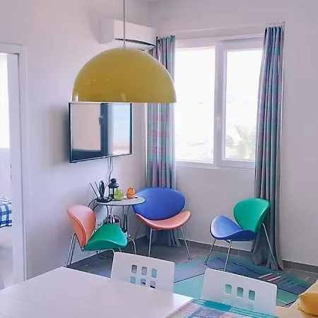 Adriatic Getaway & Penthouse Lägenhet Vlorë