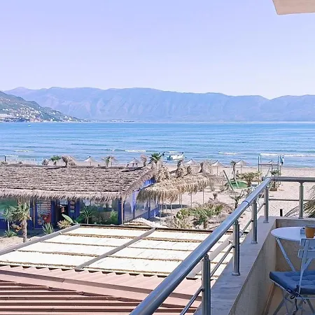 Lägenhet Adriatic Getaway & Penthouse Vlorë
