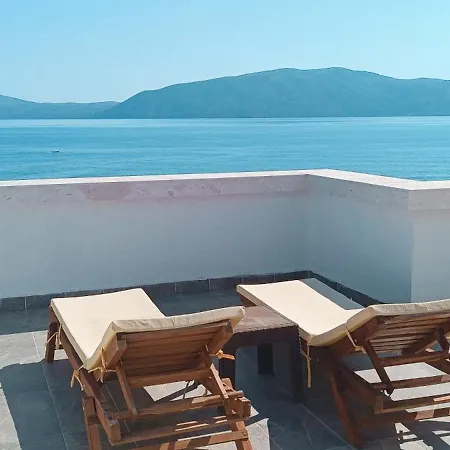 Lägenhet Adriatic Getaway & Penthouse Vlorë