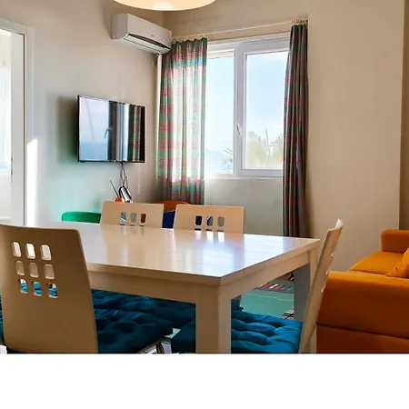 Adriatic Getaway & Penthouse * Vlorë