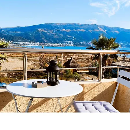 Adriatic Getaway & Penthouse Lägenhet Vlorë