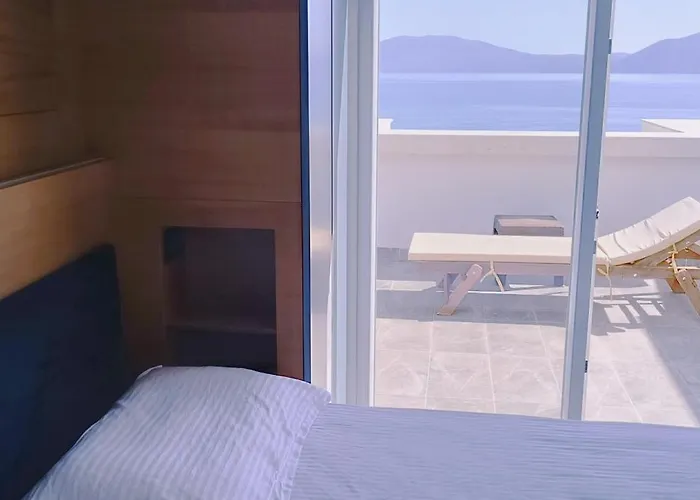 Adriatic Getaway & Penthouse Vlorë