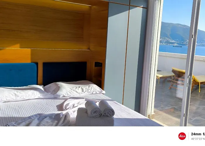 Adriatic Getaway & Penthouse * Vlorë